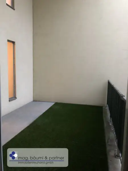 PROVISIONSFREI 2 Zimmer mit  grosser Terrasse
