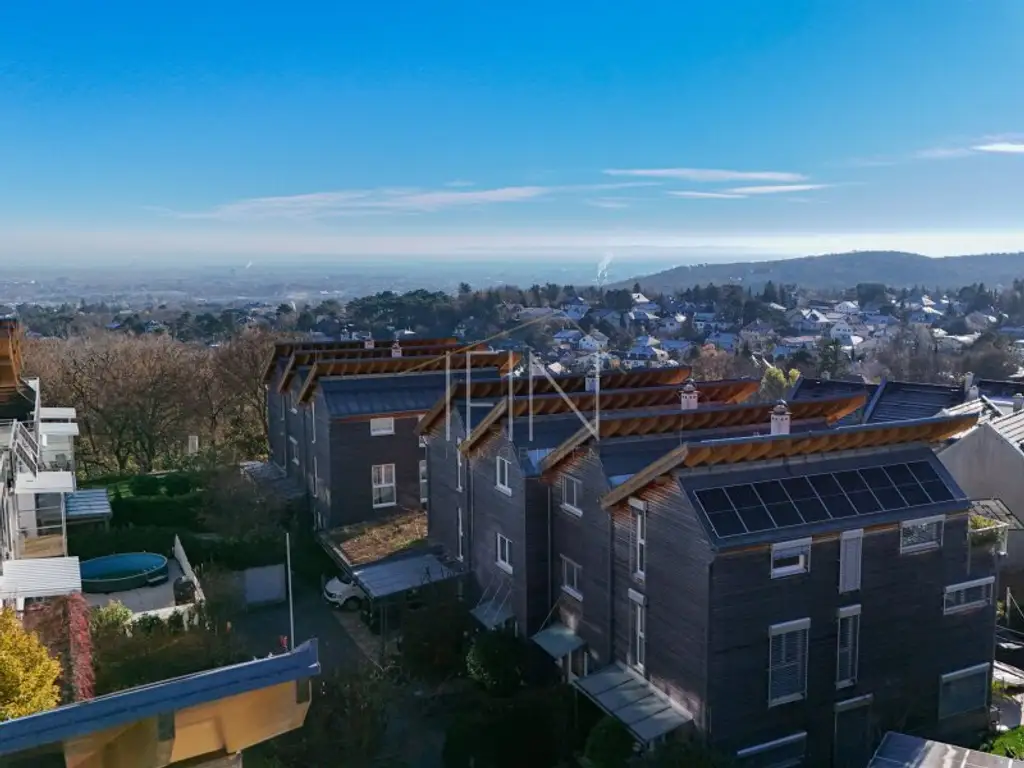 Gießhübl. Ruhe. Architektur.  Reihenhaus mit Garten