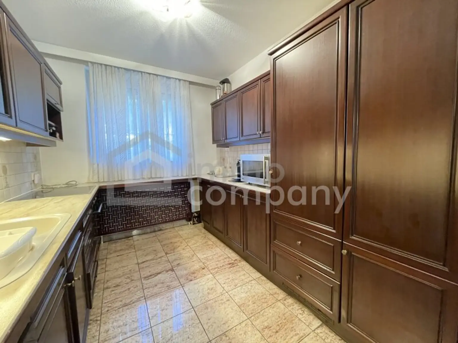 Ihr neues Zuhause: Modernes Reihenhaus mit Terrasse und Garage in 1230 Wien