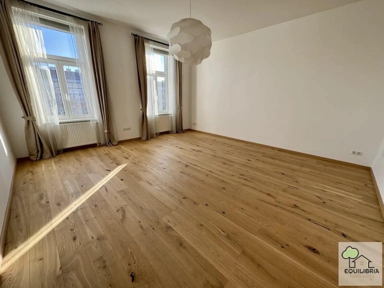Top-Sanierte 2,5-Zimmer Balkonwohnung, direkt am Währinger Gürtel
