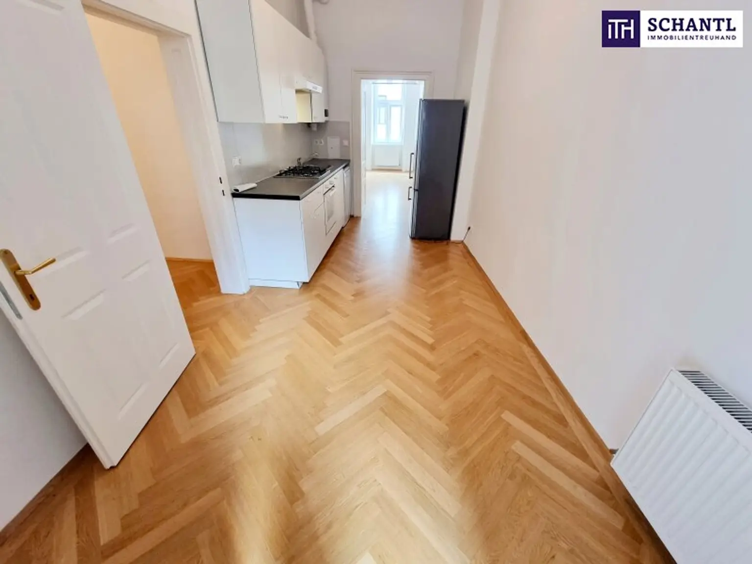 Anschauen und einziehen! Entzückende Altbauwohnung in ruhiger Seitengasse! Tolle Raumaufteilung + Loggia möglich + Perfekte Infrastruktur! Jetzt zugreifen!