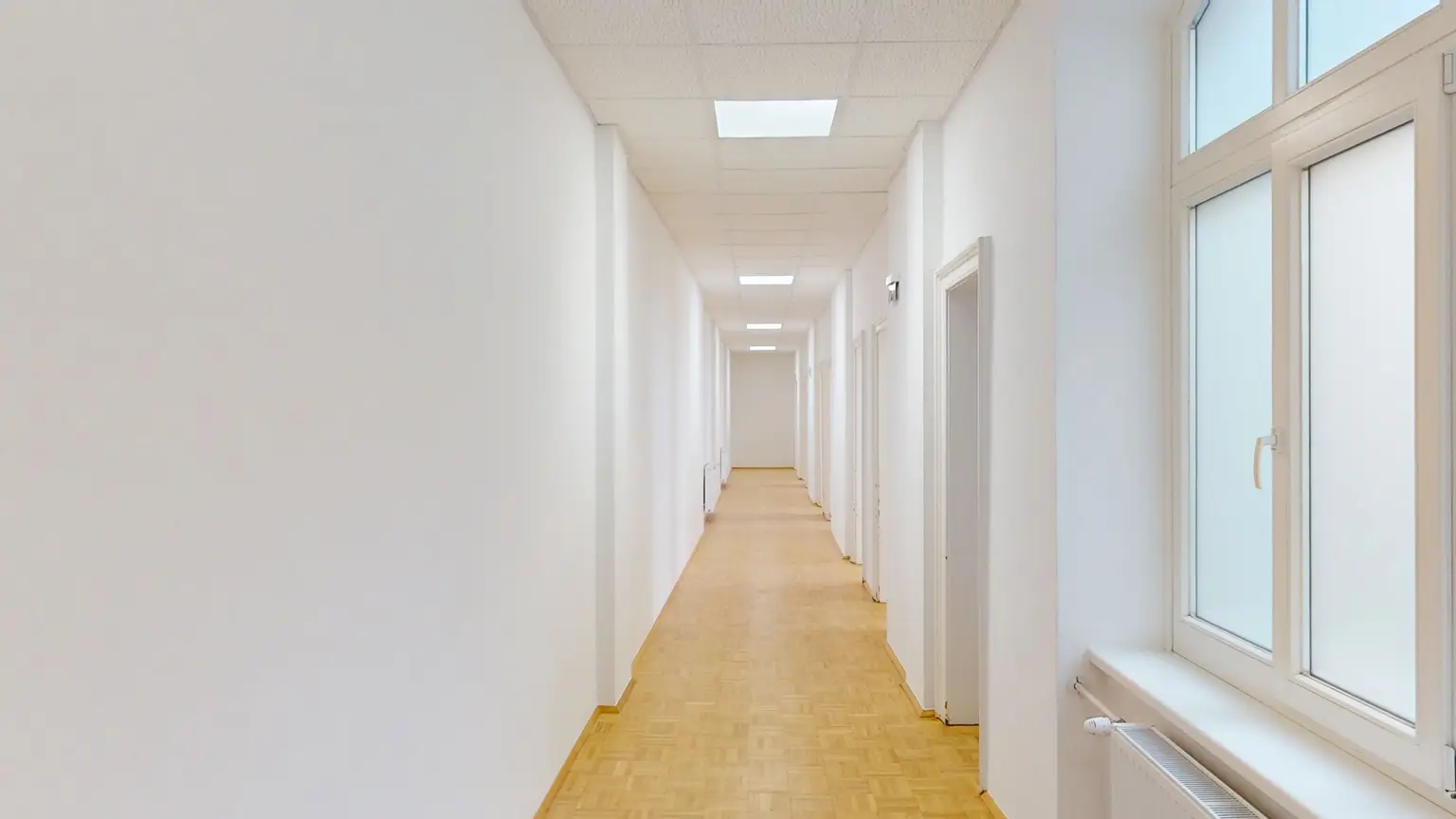Modern sanierte Bürofläche – 6 Zimmer & Erweiterungsmöglichkeit bis ca. 600 m²