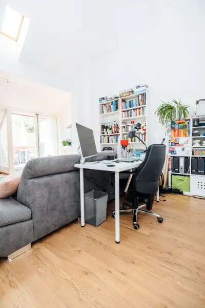 AB 01. OKTOBER I NAHE INNENSTADT I LICHTDURCHFLUTET I ATTRAKTIVE LAGE I MIT BADEWANNE I WG-GEEIGNET I HAUSTIERE ERLAUBT I PROJEKT WOHNEN I