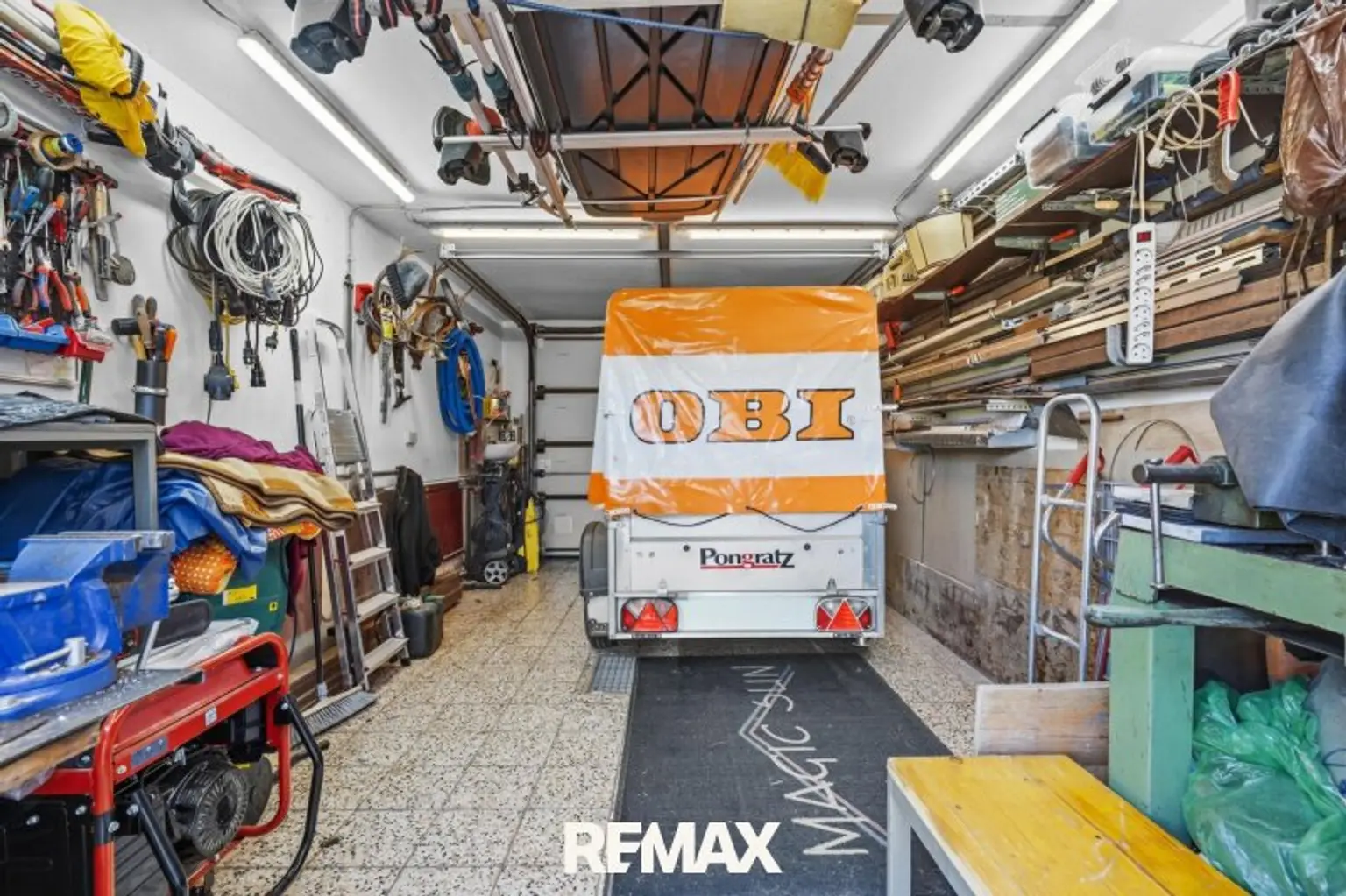 27 Garage