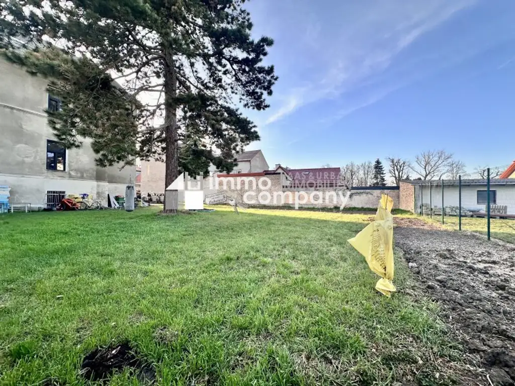 Attraktives Mehrfamilienhaus, Baugrund,  mit großem Potenzial