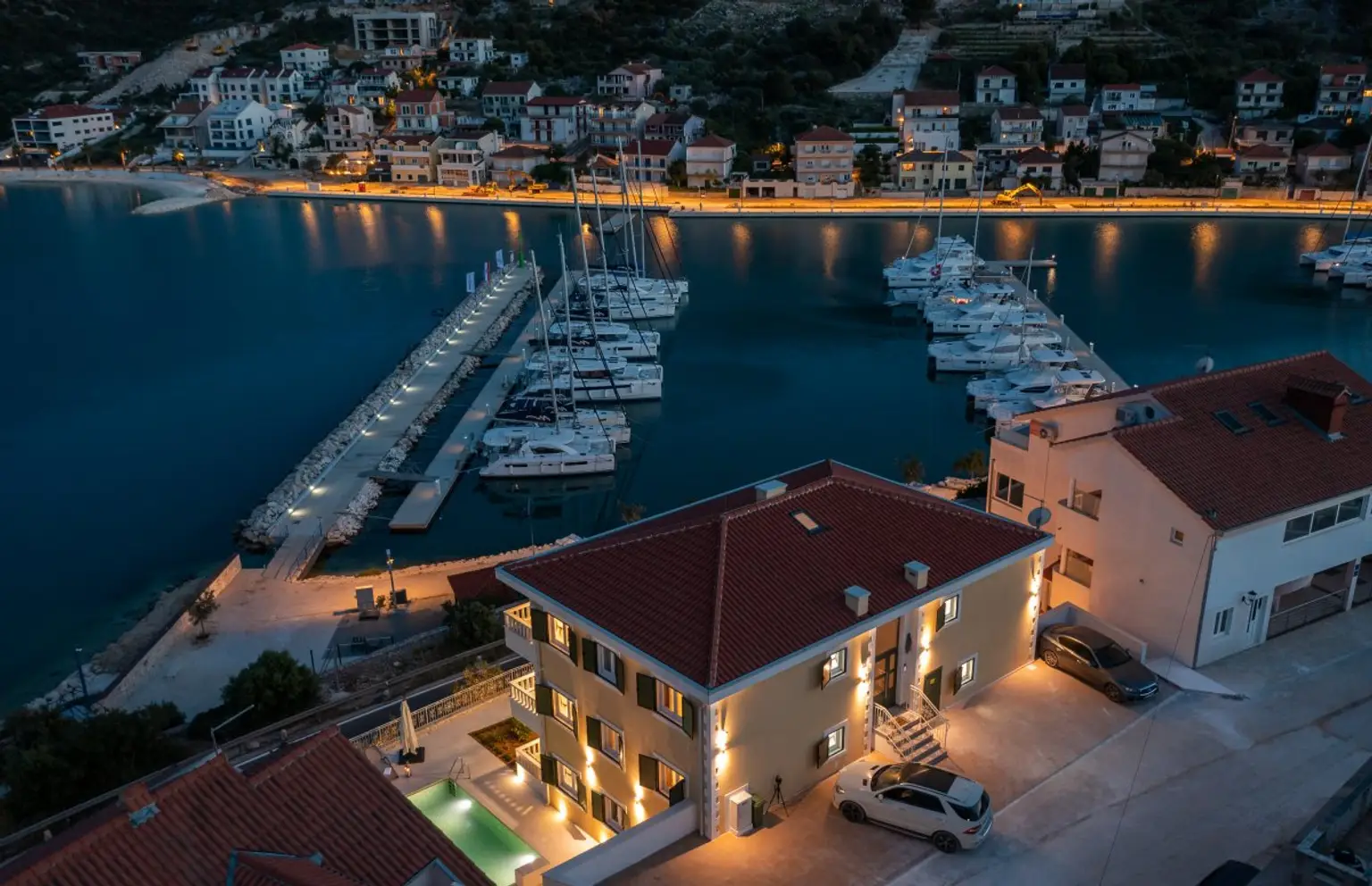 R2 | ++ APARTMENTS direkt am Meer, 1.Reihe ++ MARINA bei TROGIR | Prima Service Immobilien