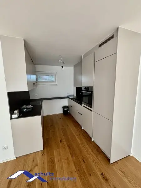SCHULTZ IMMOBILIEN  - Traumhafte 2-Zimmer Wohnung mit Balkon!