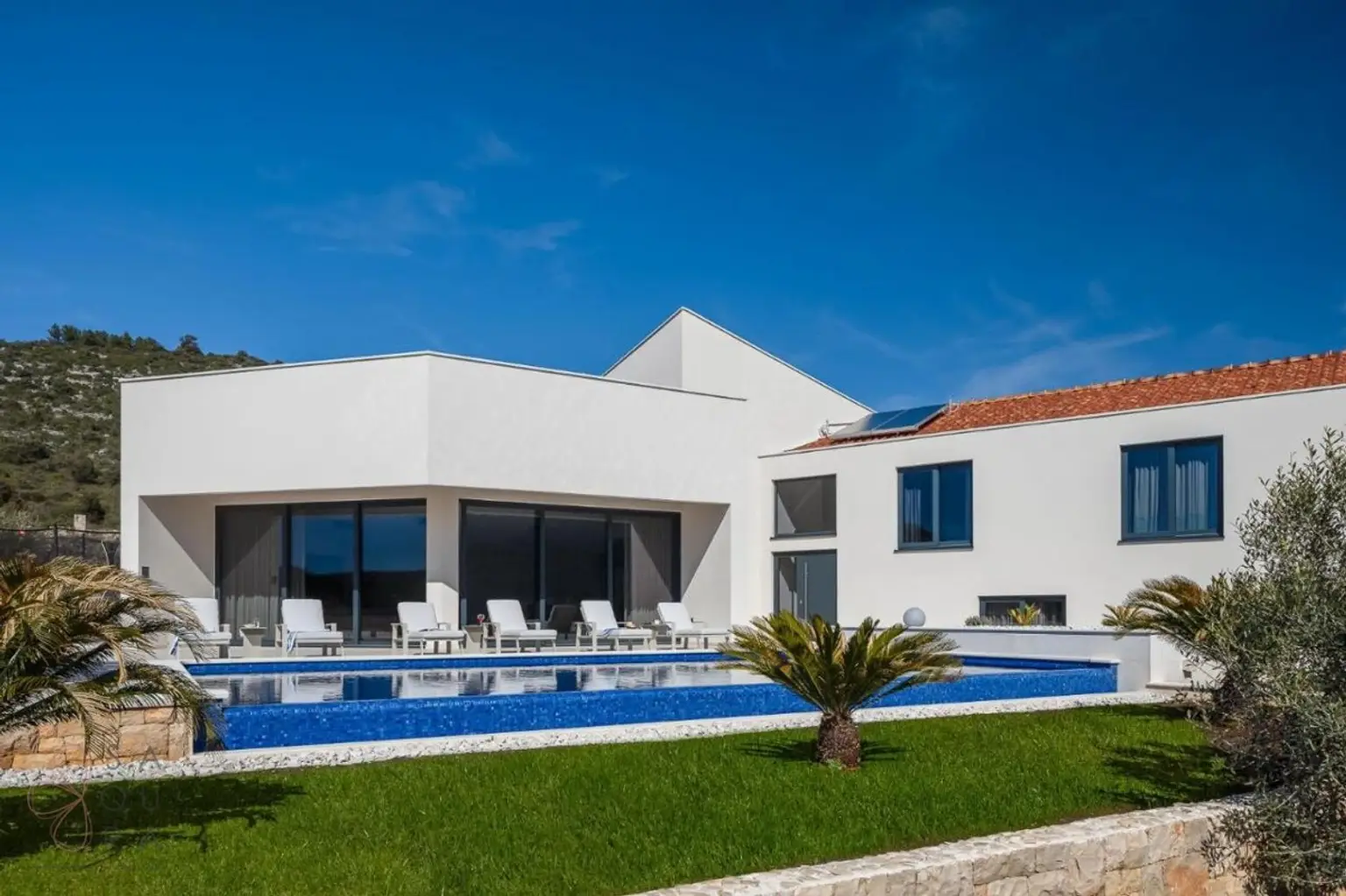 Family House Marina – Ihr mediterraner Rückzugsort mit Potenzial