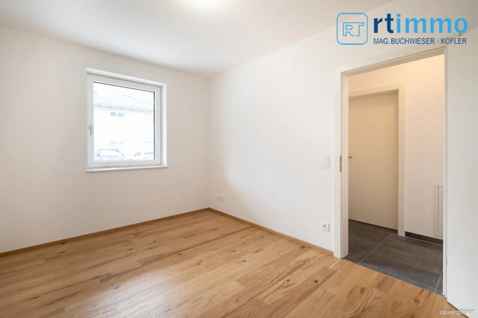 GEMÜTLICH, MODERN, ENERGIEEFFIZIENT:  Fünf 2 Zimmer- Mietwohnungen mit Außenflächen warten auf Sie!