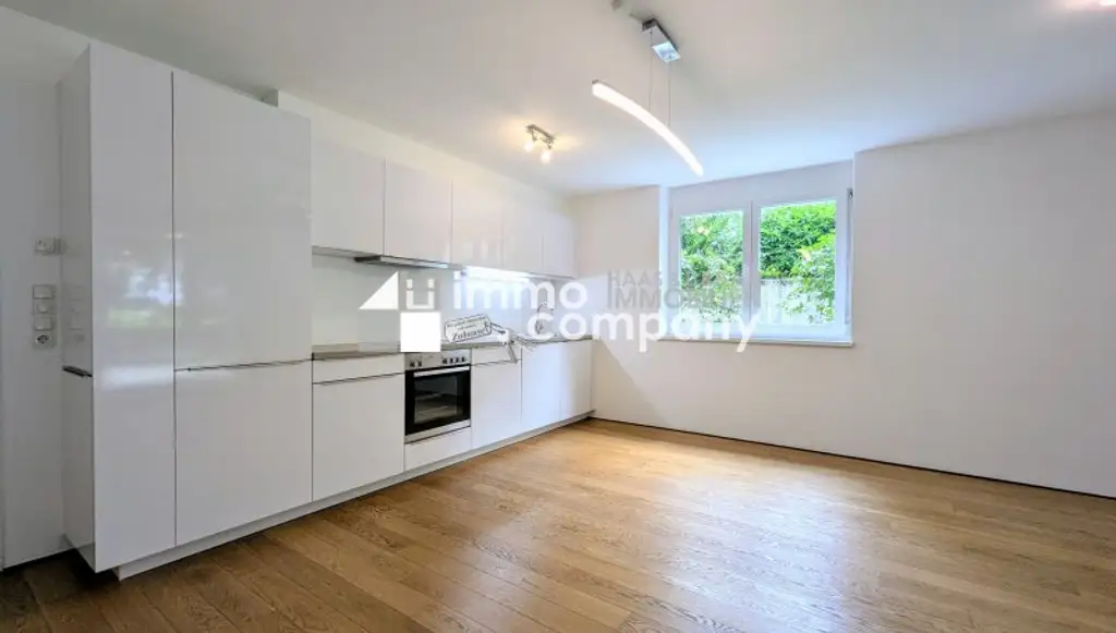Moderne 3-Zimmer-EG-Wohnung mit Terrasse in zentraler Lage - inkl. TG-Stellplatz & Küche!