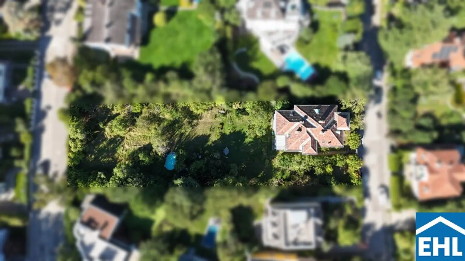 Historische Villa mit Baugrund in exklusivster Lage des 13. Bezirks