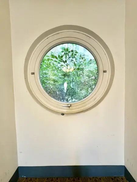 NEU! WG-Geeignete 3,5 Zimmerwohnung in wunderschönem Altbauzinshaus!
