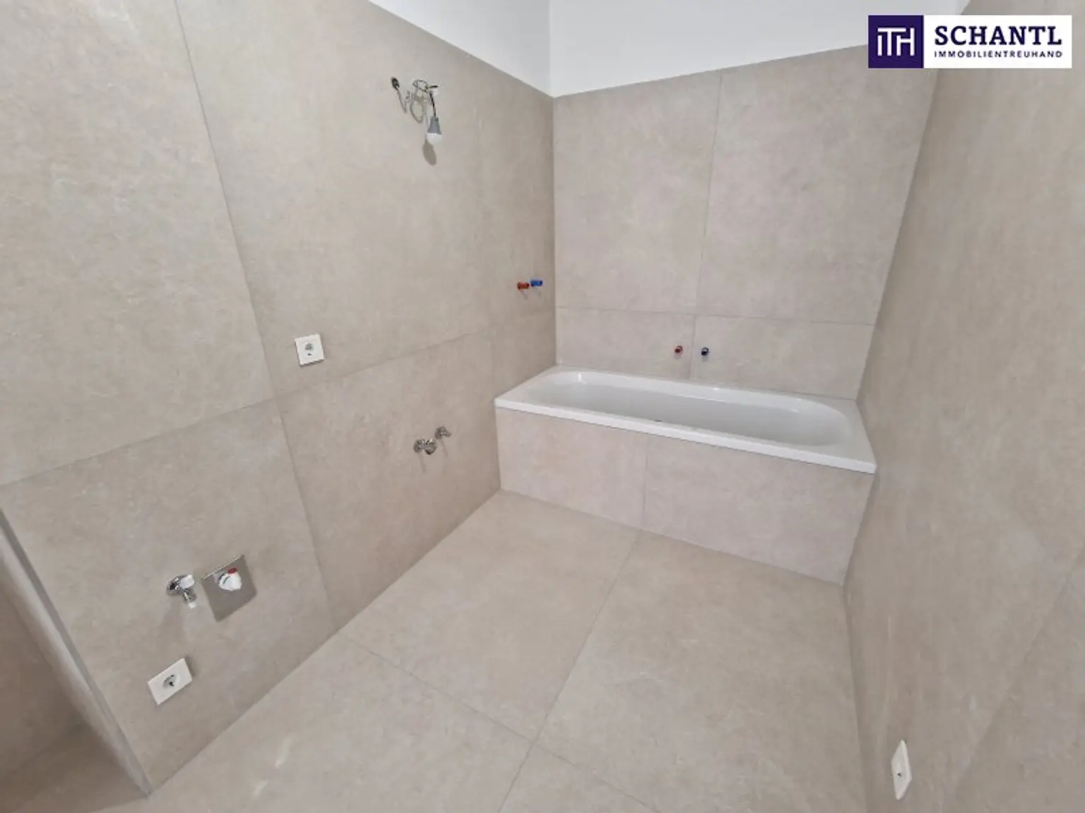 Preisreduktion! Stilvoll wohnen zwischen Altbaucharme & modernem Komfort – 4-Zimmer-Traum mit Balkon, Grünblick & Top-Infrastruktur