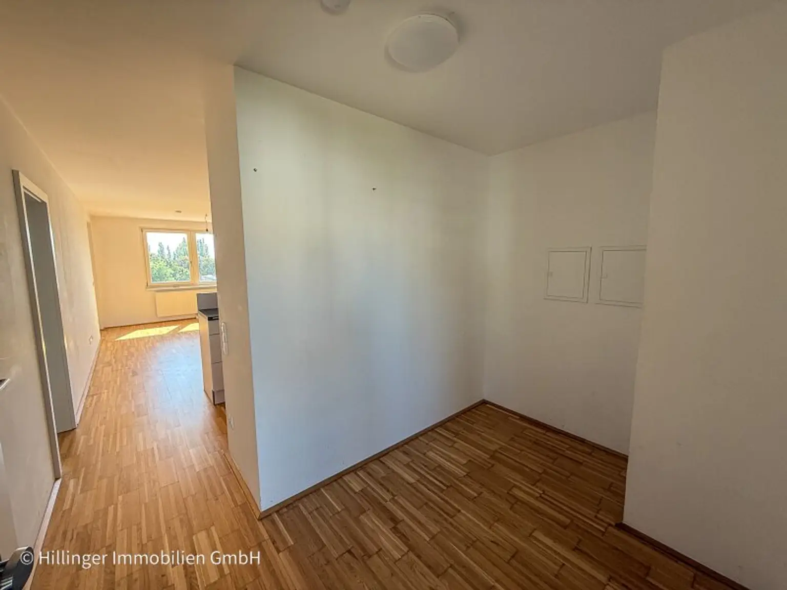 Großzügige 2-Zimmer Wohnung mit Loggia