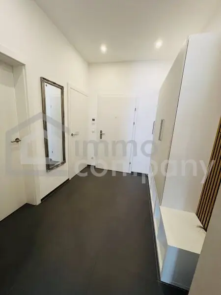 Perfekte Wohnung mit eigenem Garten und Terrasse! 15. Bezirk. U3 und U6!