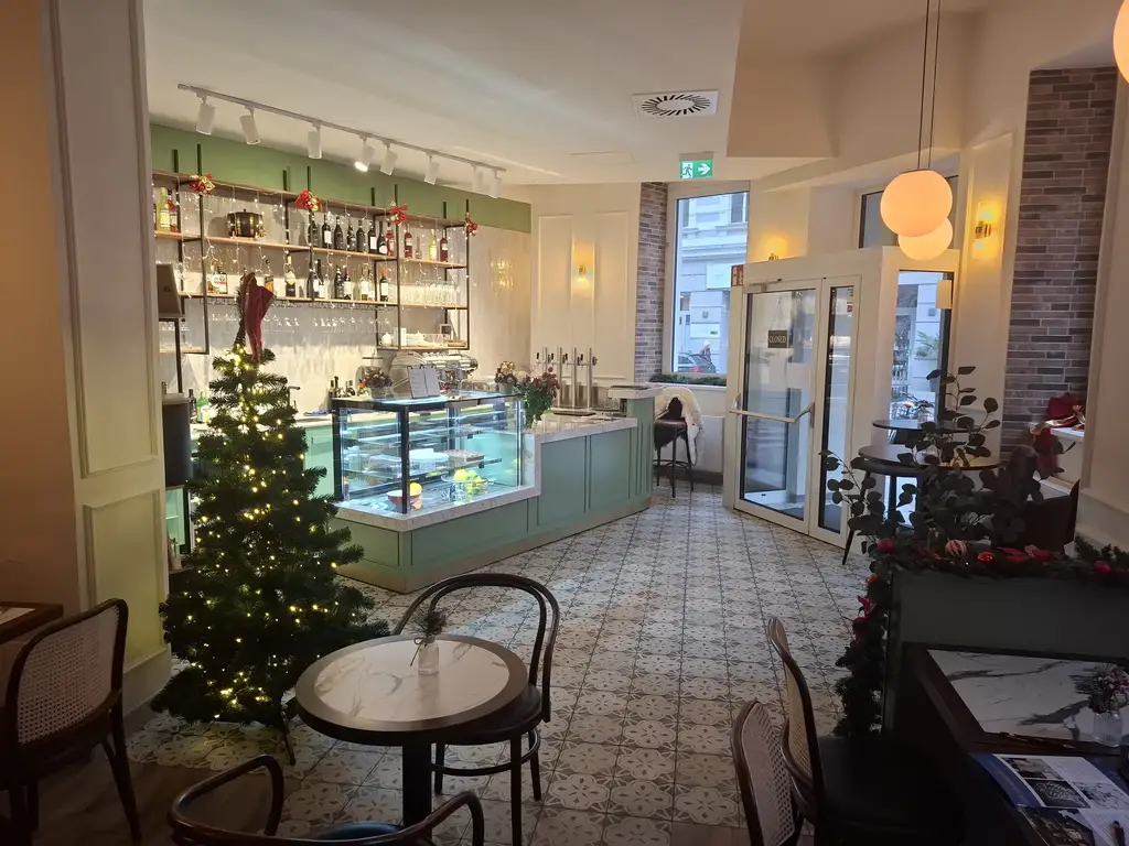 ECKLOKAL, SCHANIGARTEN, TOLLE EINRICHTUNG-GASTROTEL IMMOBILIEN