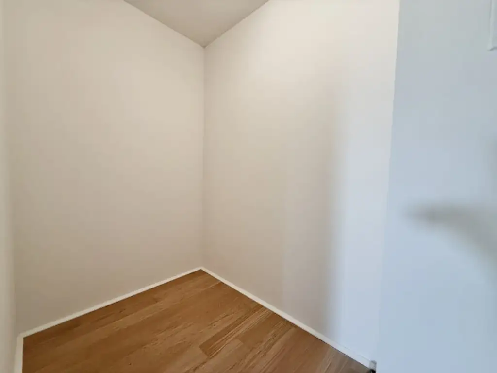 Tolle 3-Zimmer Wohnung in traumhafter Lage nahe dem Kagraner Platz! Erstbezug auf Eigengrund, provisionsfrei und fertiggestellt