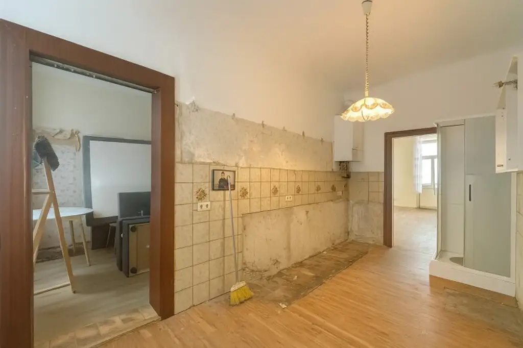 ++NEU++ sanierungsbedürftige 2-Zimmer Wohnung nähe Augarten - viel Potenzial