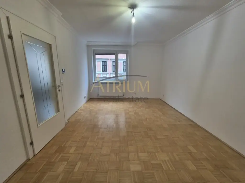 Ideal gelegen, sofort bezugsbereit mit niedrigen Betriebskosten und freiem Mietzins!