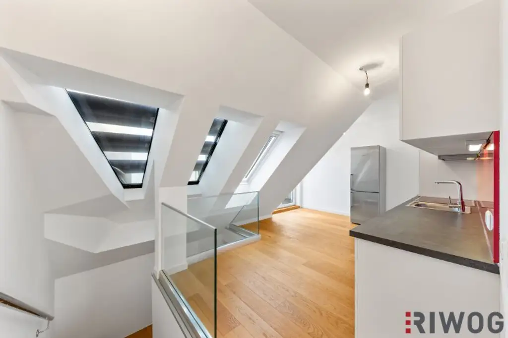 Moderne 3-Zimmer DG-Wohnung zwei Außenflächen und Traumausblick
