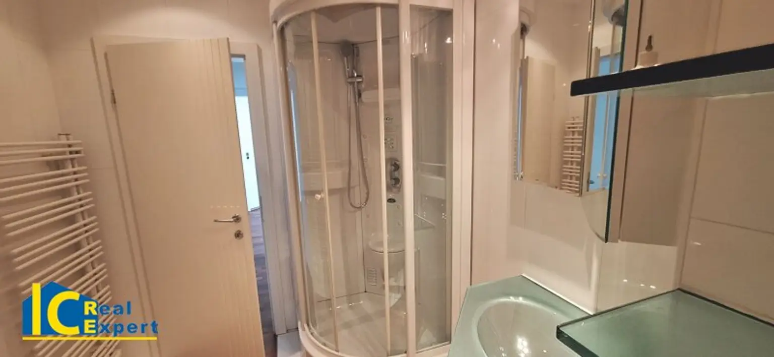 Dampfdusche, Whirlpool...für Entspannung ist gesorgt