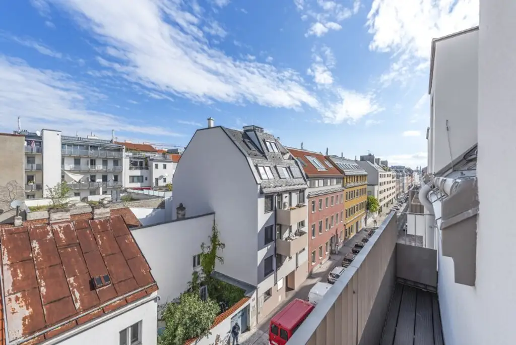 ERSTBEZUG! ENTZÜCKENDE SINGLE-WOHNUNG IM DACHGESCHOSS - JETZT SCHNELL SEIN