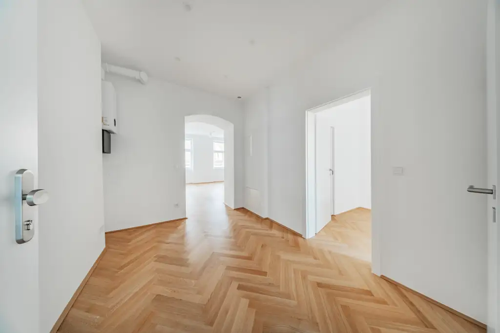 Wunderschöne Altbauwohnung mit modernem Wohnkomfort – sofort bezugsfertig!