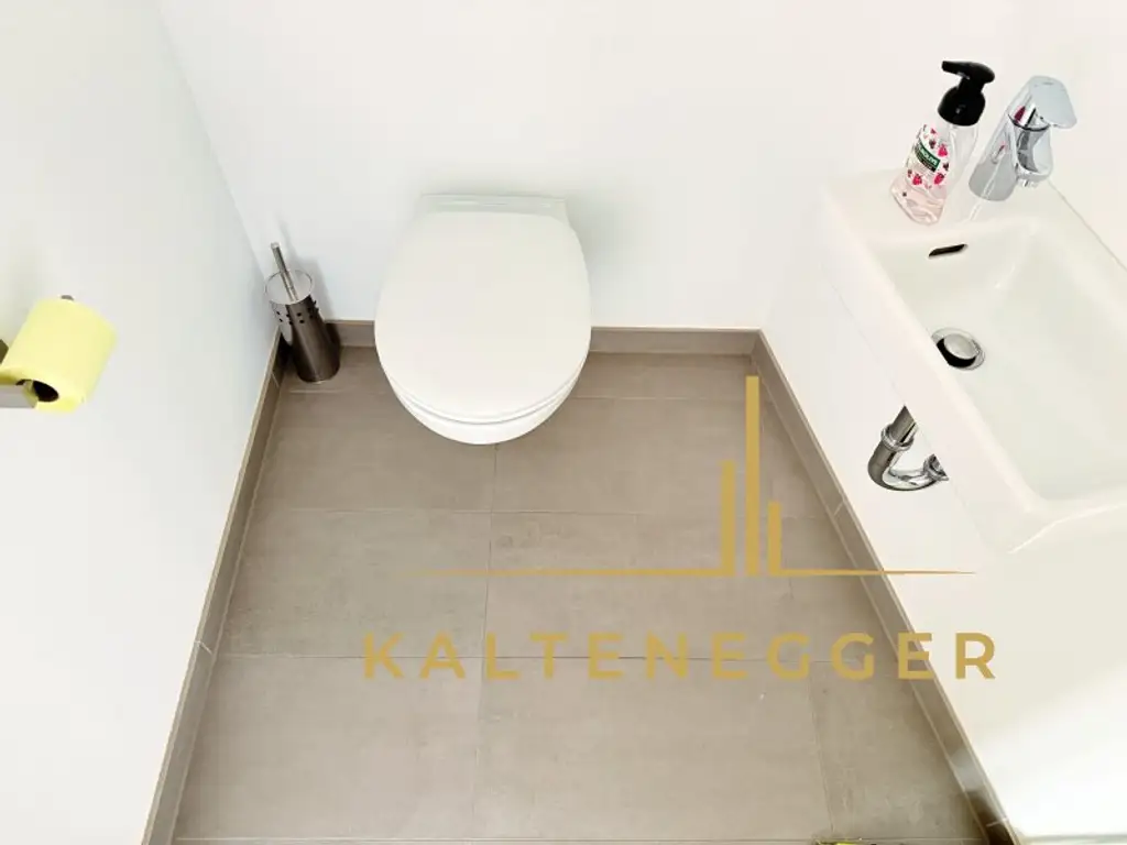 Perfekte Singlewohnung mit Terrasse im 3. Stock