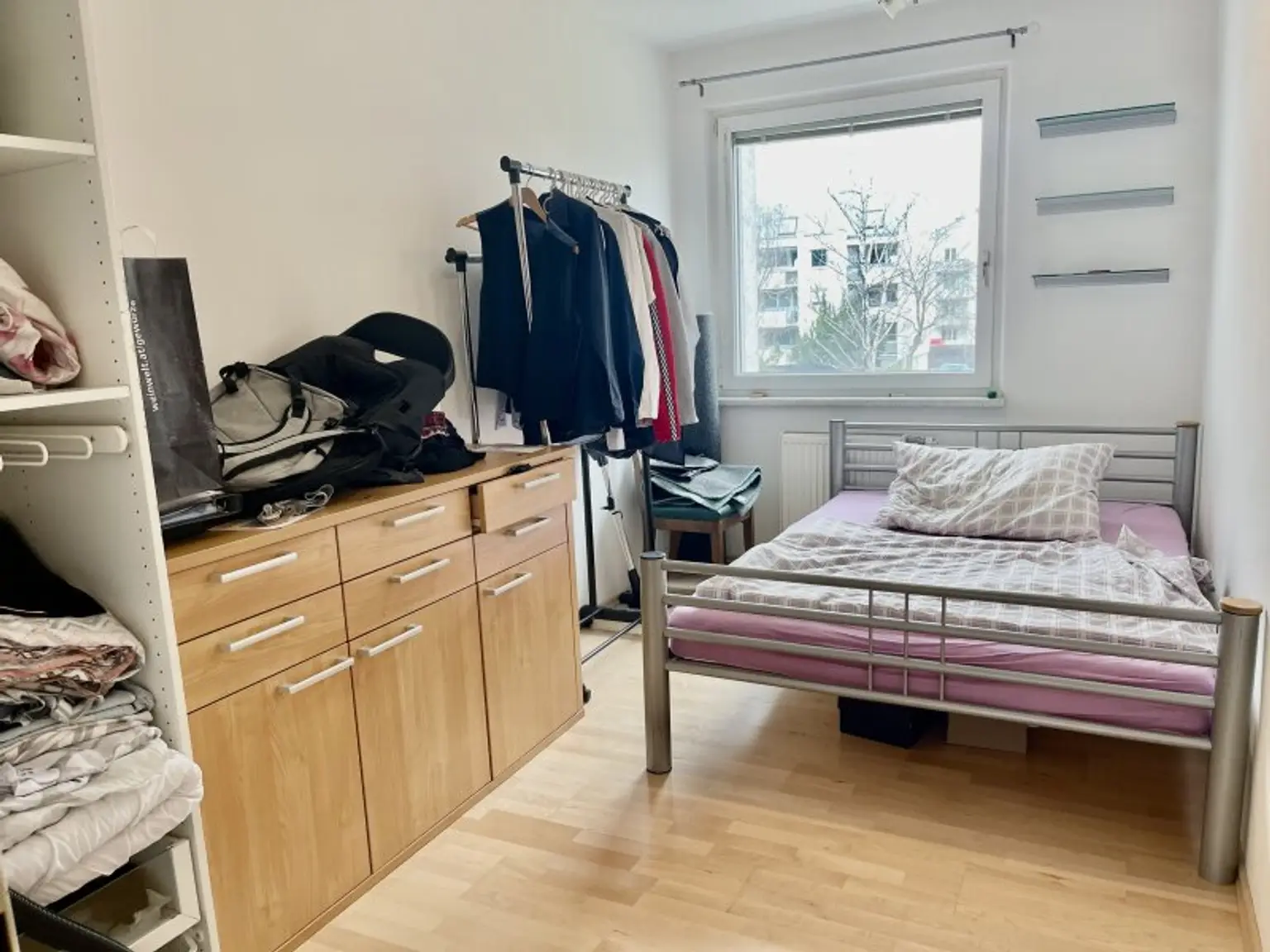 SCHÖNE 3/4-ZIMMERWOHNUNG MIT LOGGIA