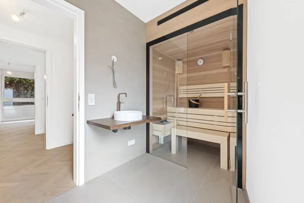 EXKLUSIVE GARTENWOHNUNG IN HIETZING MIT SALZWASSER-POOL UND SAUNA