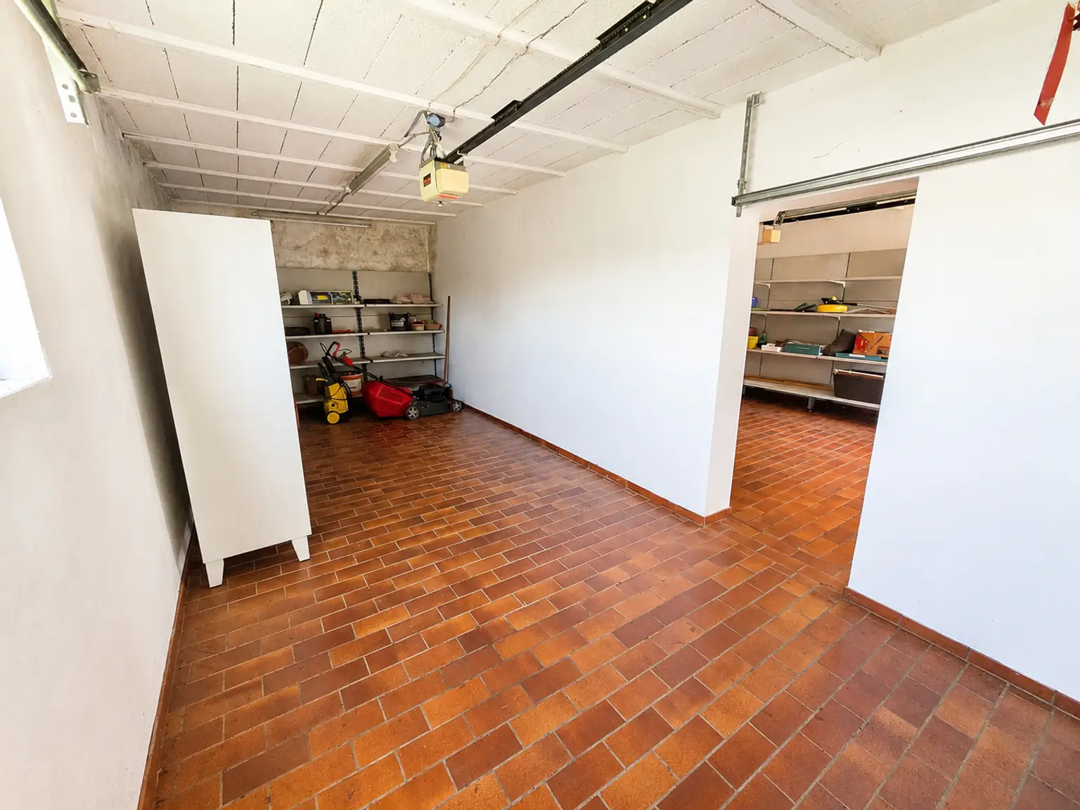 Garage 2