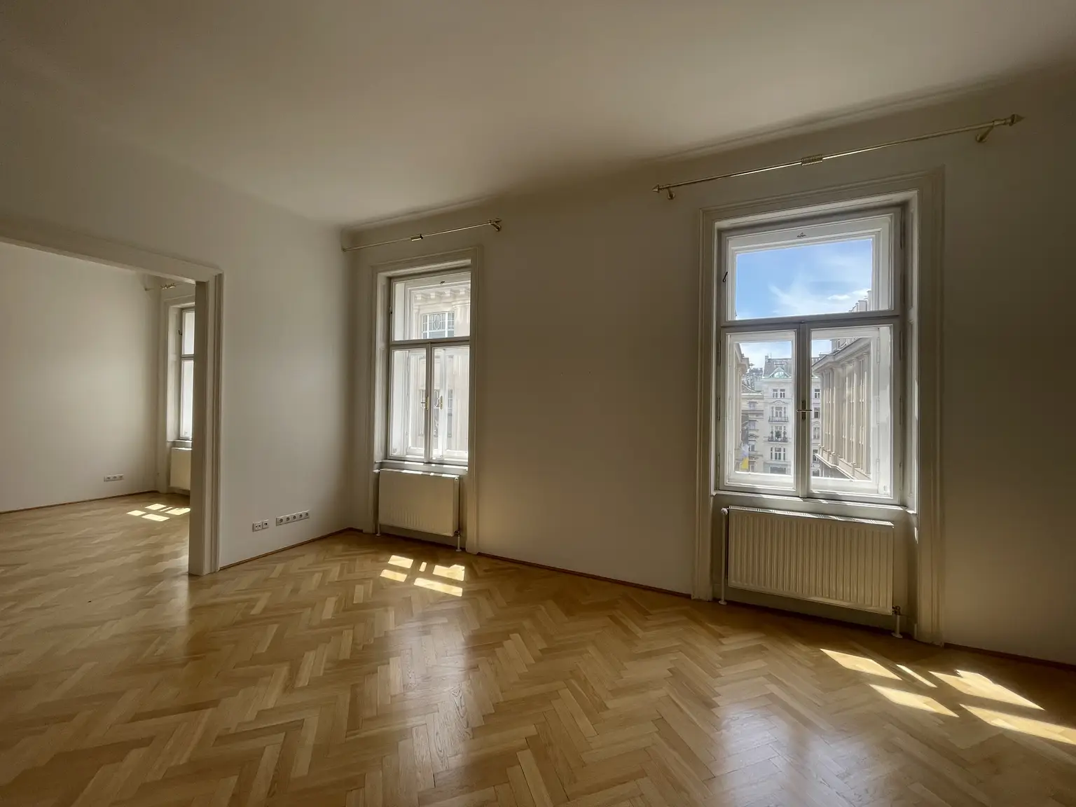 Top-Lage beim Stephansplatz: Ansprechende, charmante Altbauwohnung im stilvollen Haus