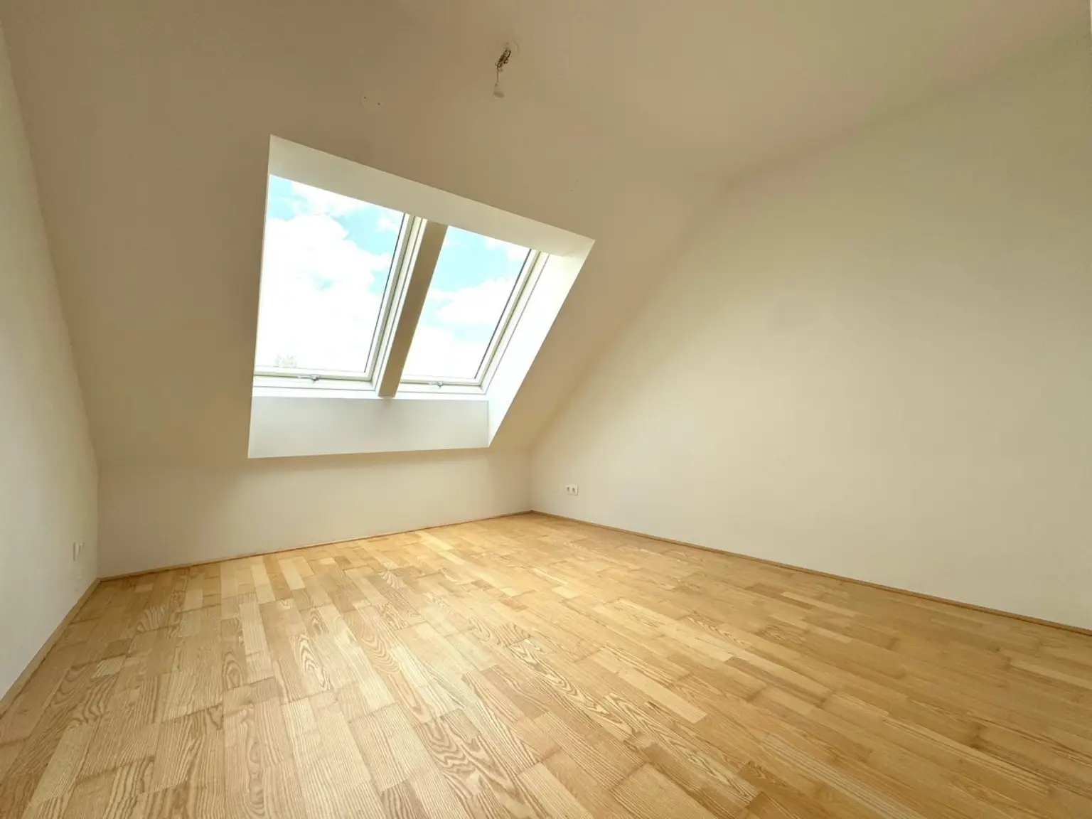 F | ++ NEU ++ FAMILIENWOHNUNG mit Galerie und FANTASTISCHER TERRASSE | Prima Service Immobilien