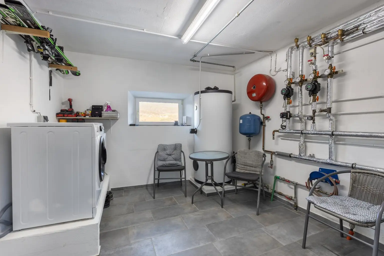 Nebengebäude - Heiz-/Waschraum