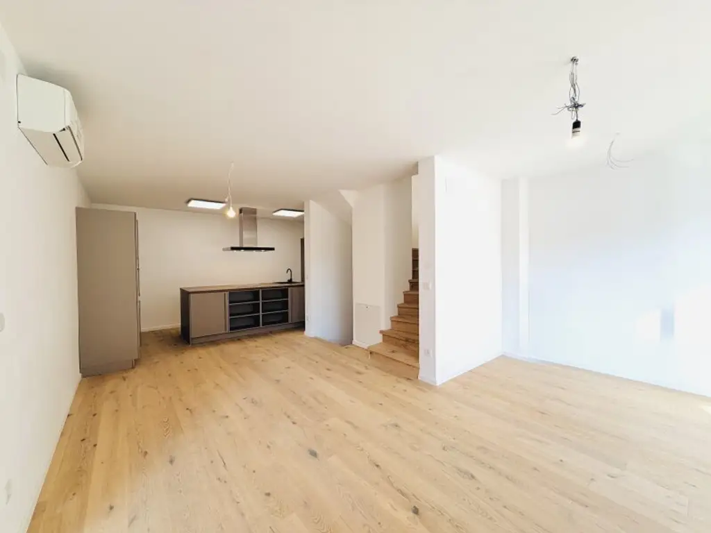 3 Wohnebenen - Kleingartenhaus mit Terrasse und Pool