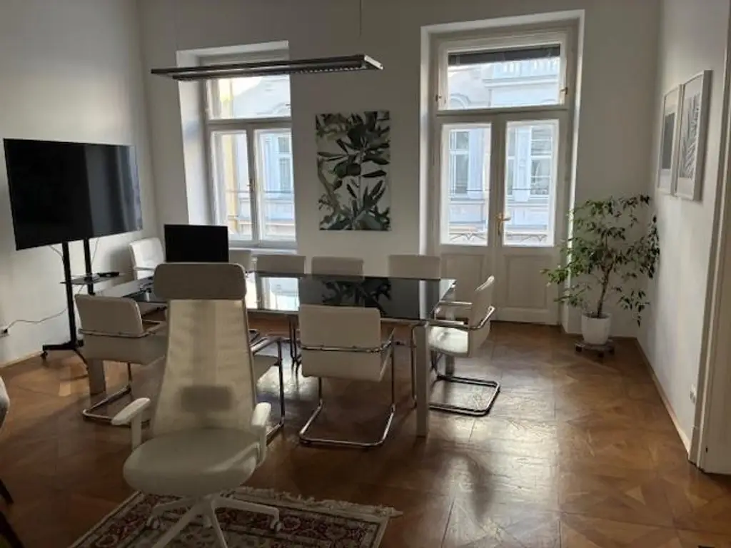 Altbau-Büro in der Innenstadt