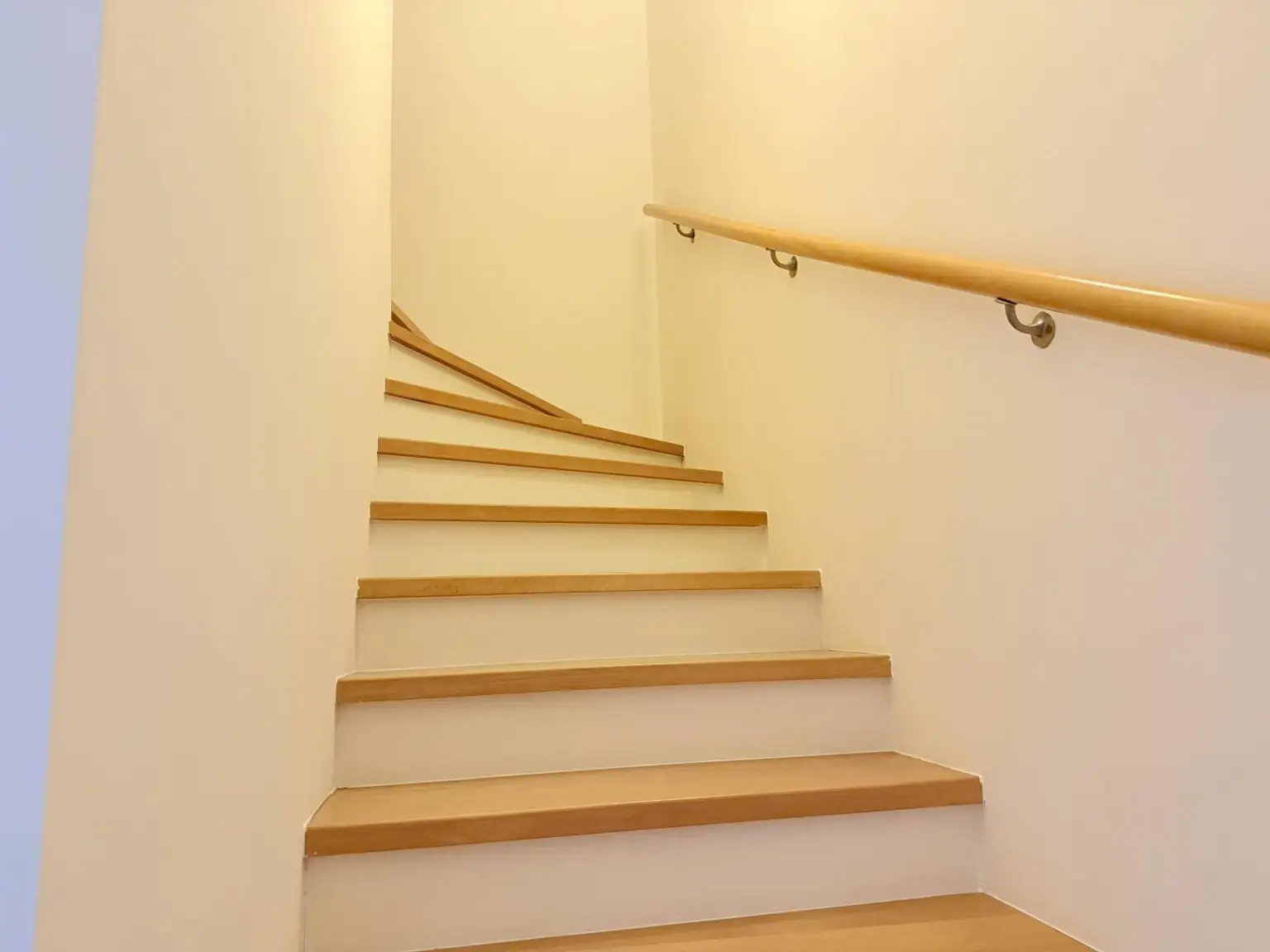 4- Zimmer Familienhit mit zwei Stellplätzen und Garten