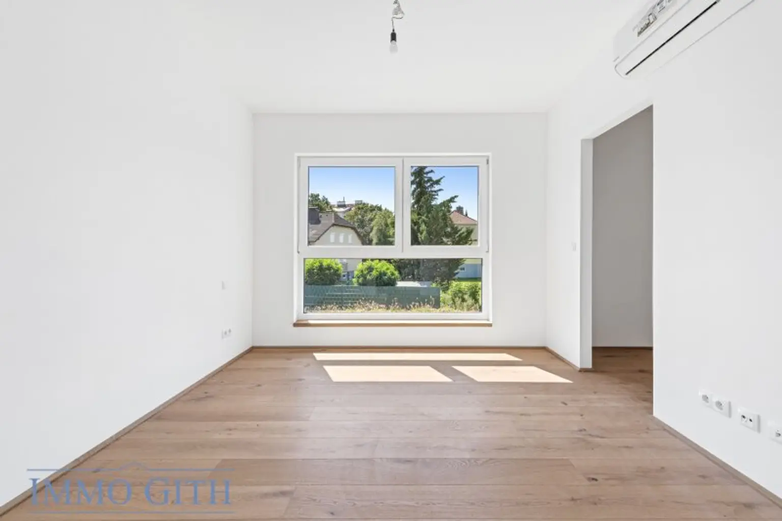 EXKLUSIVES TOWNHOUSE MIT GARTEN, PV-ANLAGE & DESIGNAUSSTATTUNG ZU KAUFEN – WIEN DIREKT VOR DER TÜR