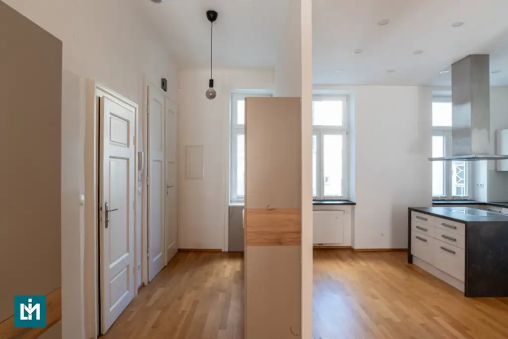 SCHÖNE 3 - ZIMMER WOHNUNG / NÄHE AUGARTEN