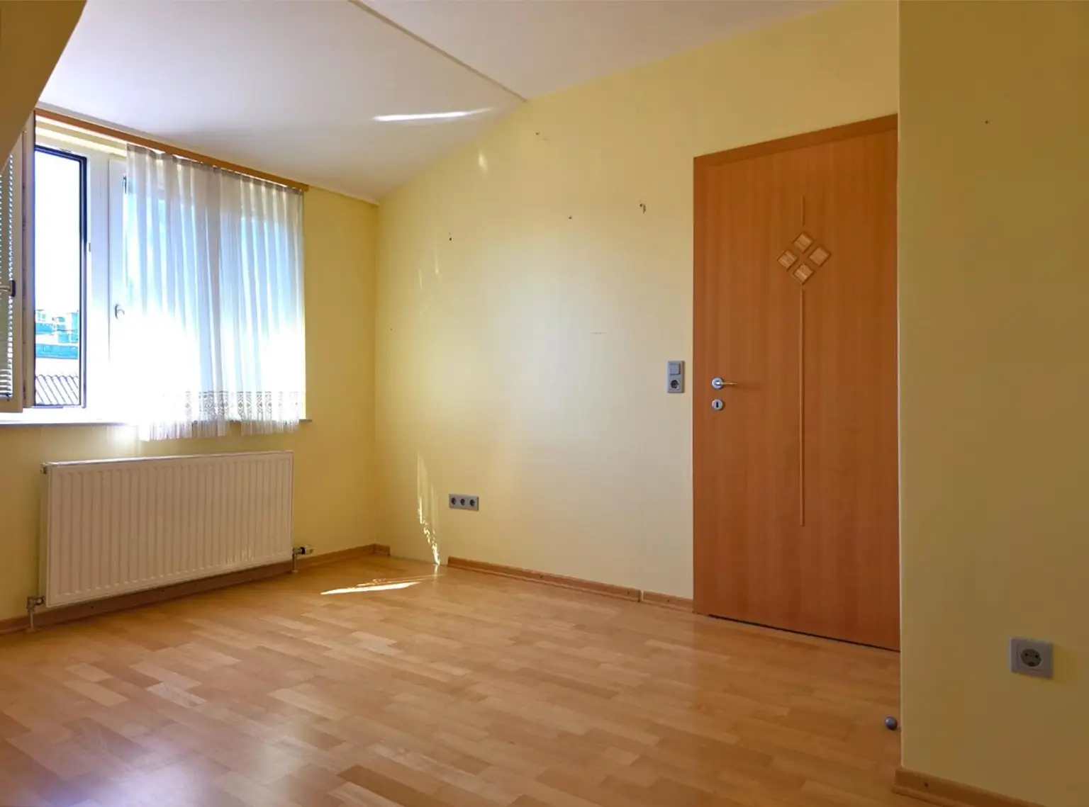 20 EFH 2000 DG Zimmer
