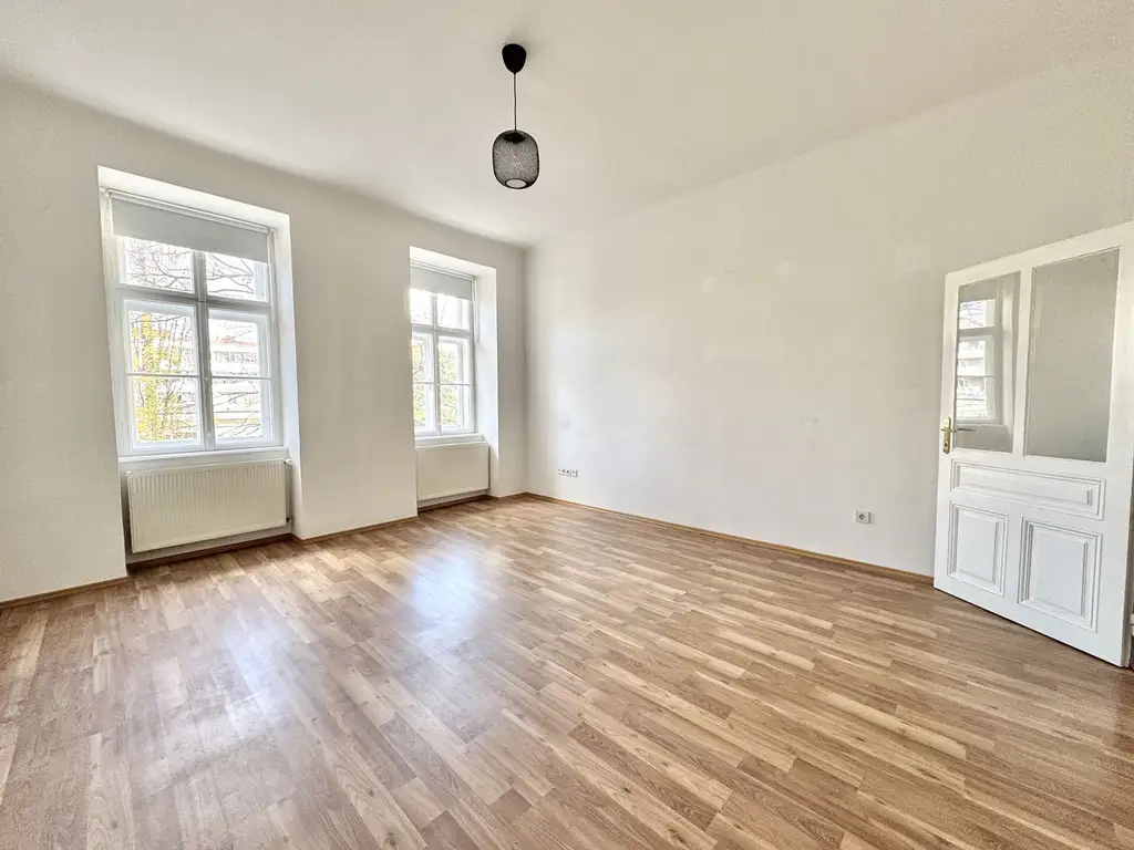 SOMMERAKTION: Charmantes Altbau-Studio in der Kleingasse 20
