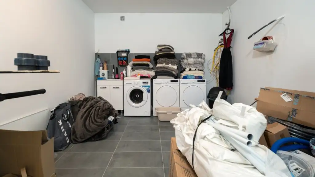 Paradies-Liebhaber aufgepasst! Detailreiches Ein oder Mehrfamilienhaus!