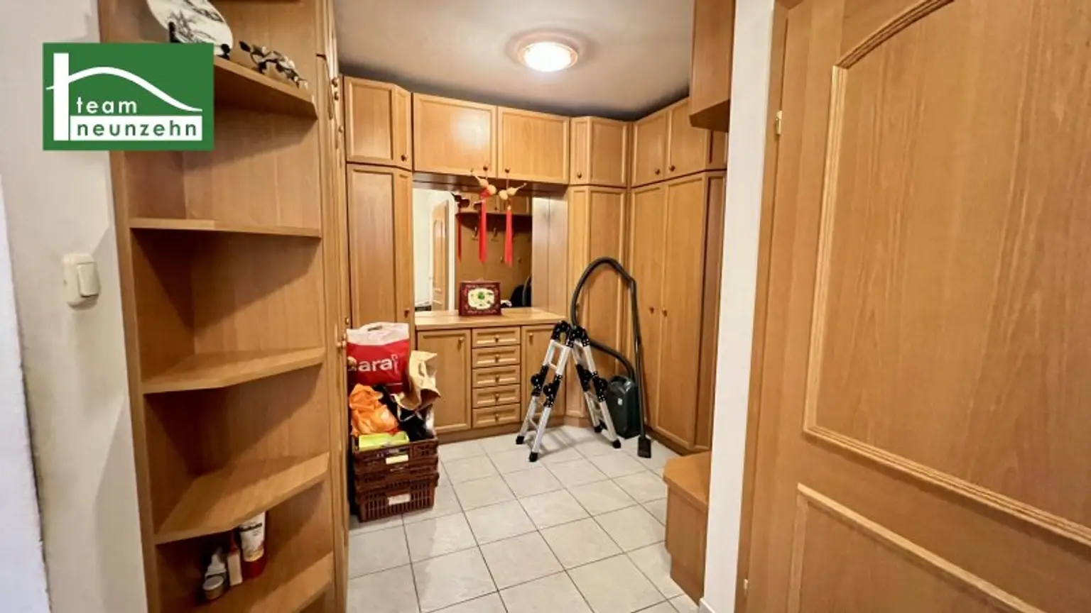 Großzügiges Reihenhaus auf 245m² Eigengrund - 173m² Wnfl., 5x Zimmer & zusätzlichem Keller von 63m².