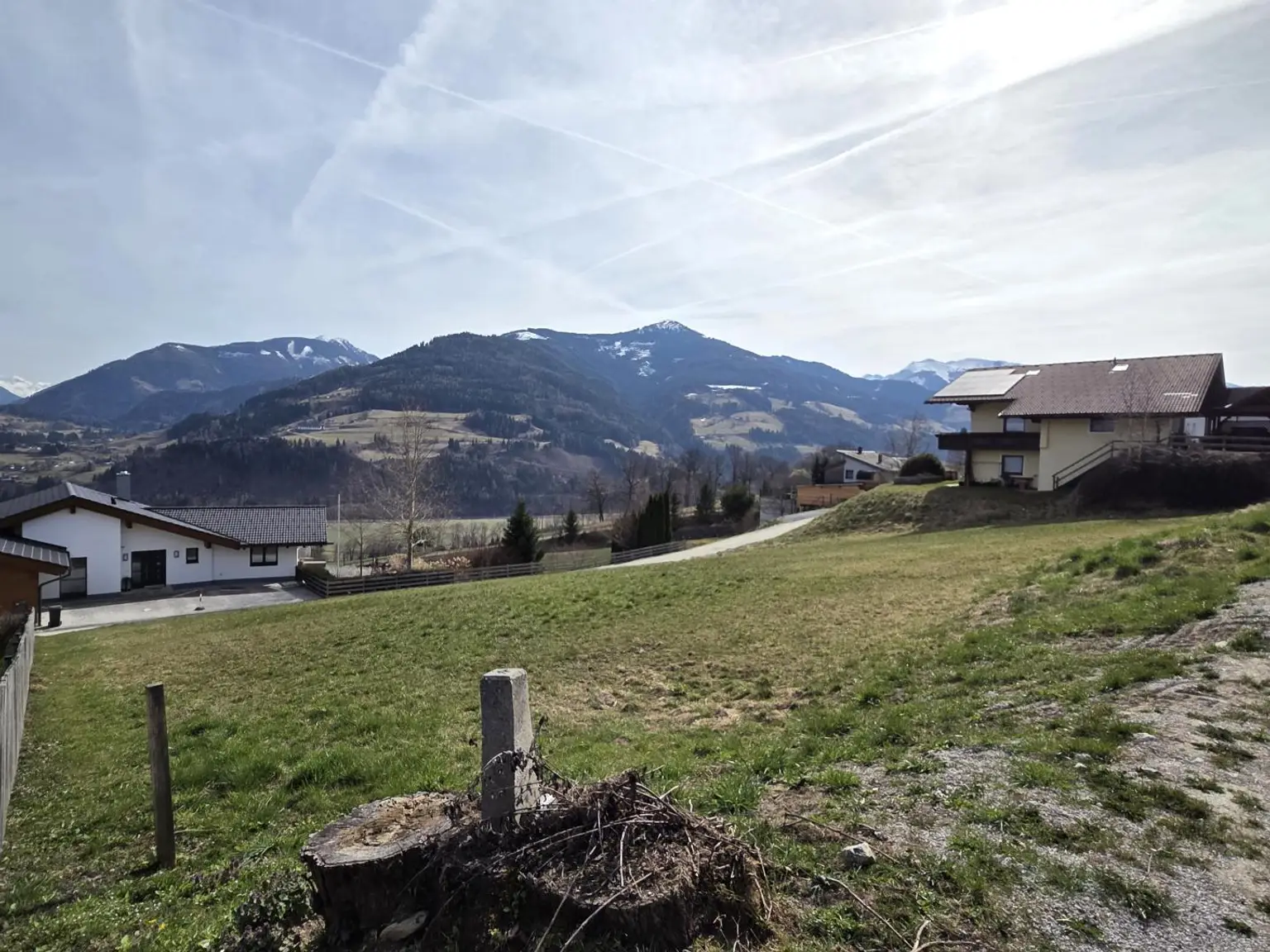 Grundstück