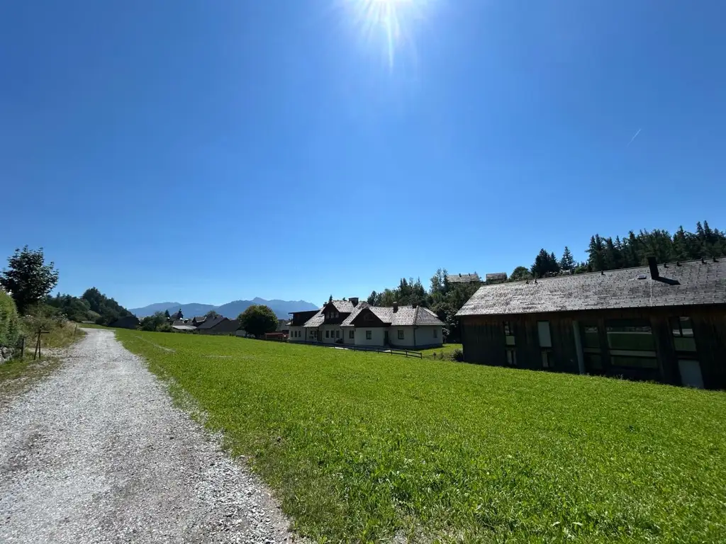 Traumhaftes Baugrundstück in sonniger Lage!
