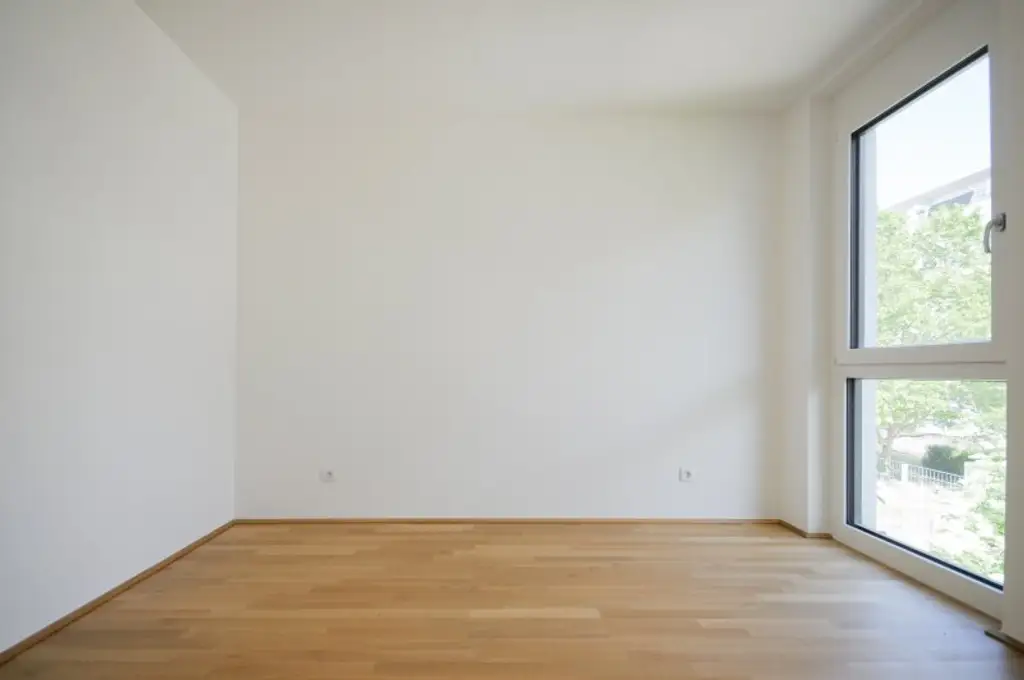 SCHÖNE 2-ZIMMER-WOHNUNG MIT SÜD-BALKON IM ERSTBEZUG