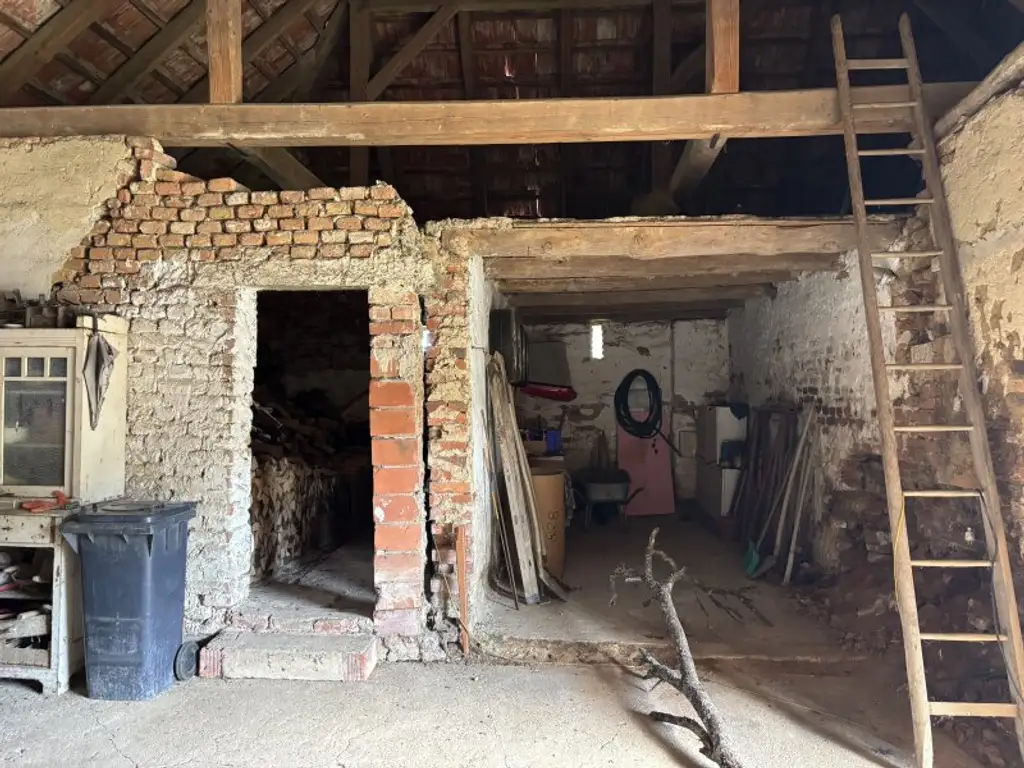 ** GARTENTAGE ** ren.bed. Landhaus mit bezauberndem Grundstück !! Ca. 7.200m 2 Wald inklusive !!