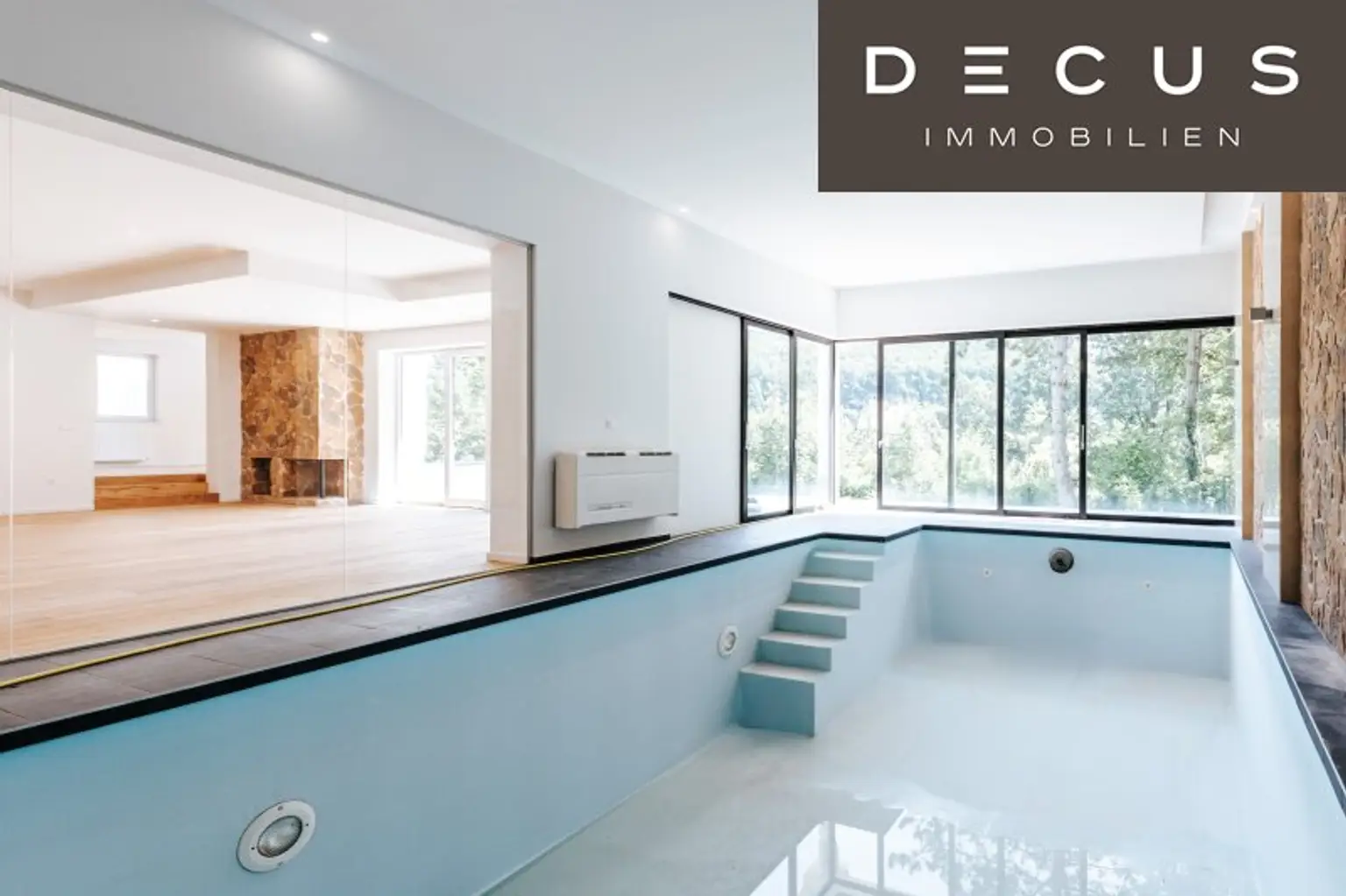 ERSTBEZUG! Luxuriöse Villa mit Sauna und Indoor-Pool!