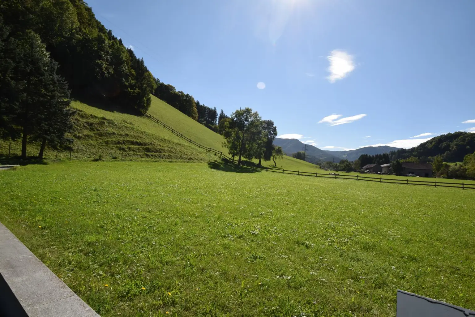 Haus mit großem Grundstück