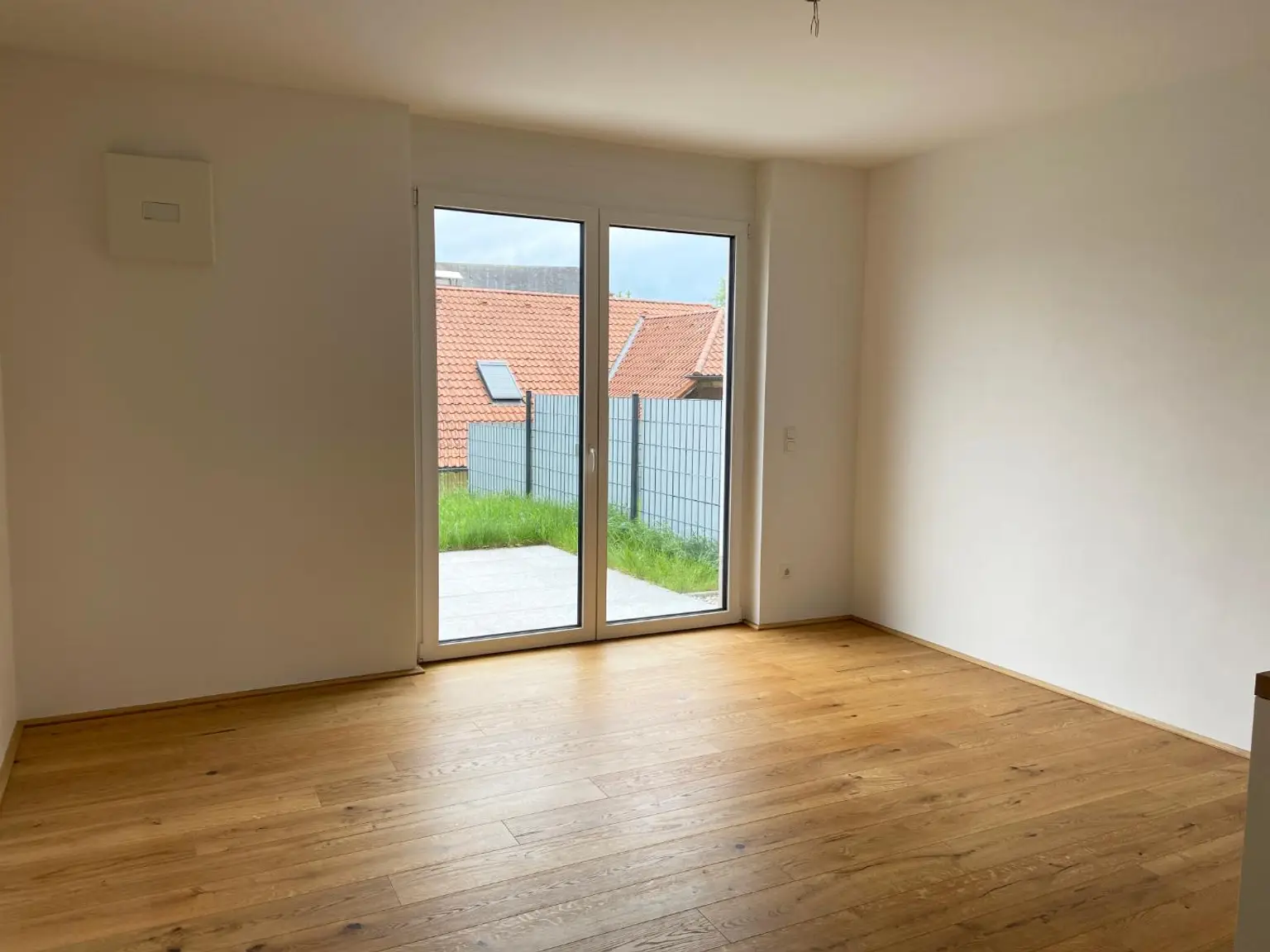 Gartenwohnung inkl. Einbauküche und Terrasse - Top H02